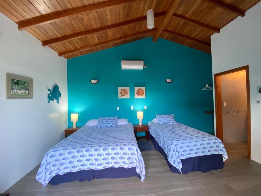 The Isabela Beach House Puerto Villamil Exteriér fotografie