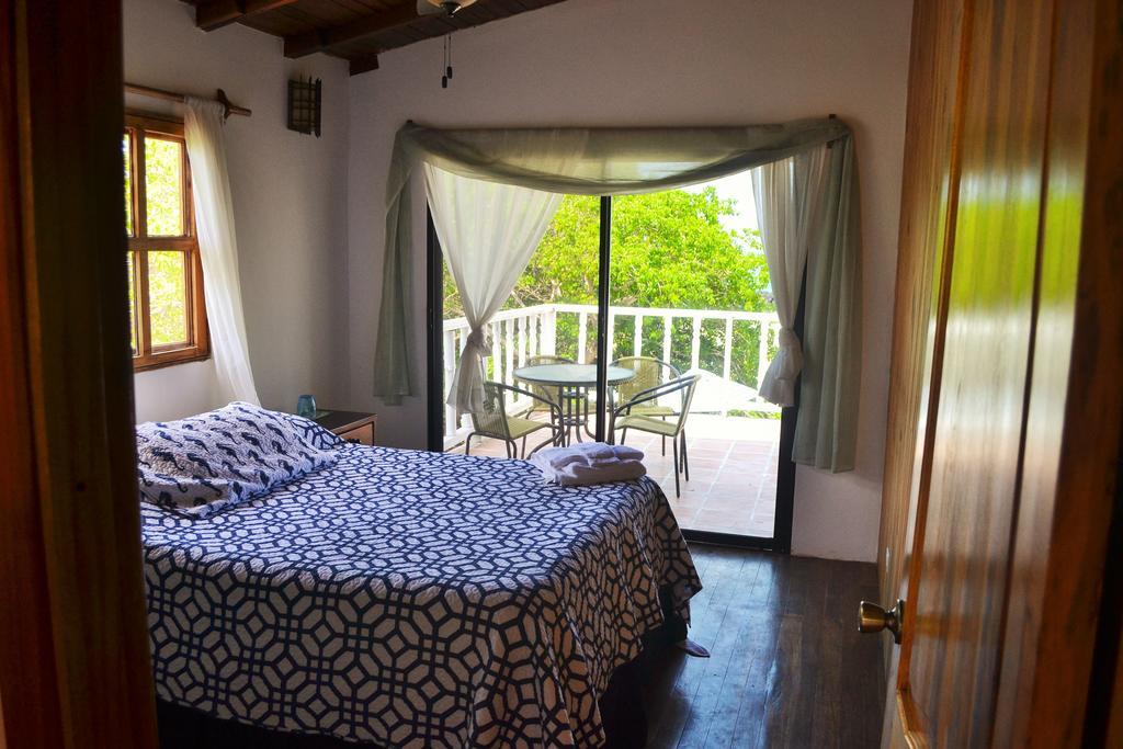 The Isabela Beach House Puerto Villamil Pokoj fotografie