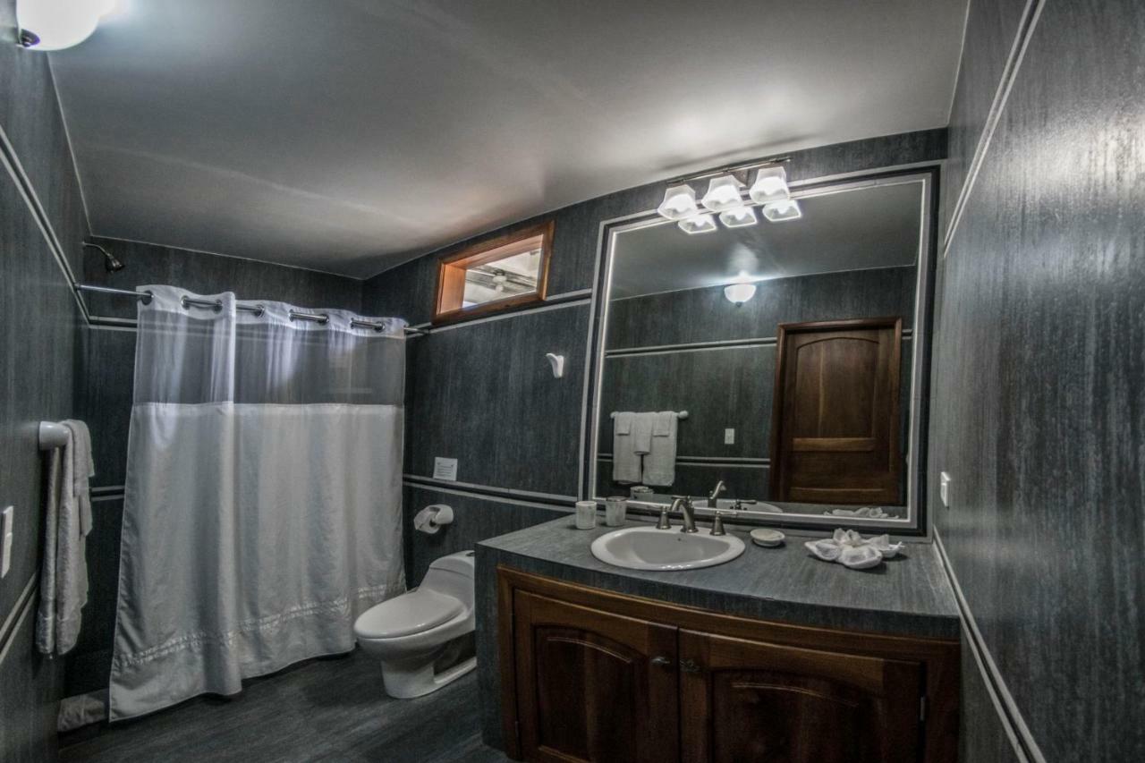 The Isabela Beach House Puerto Villamil Exteriér fotografie